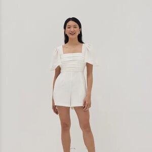Chic White Puff Sleeve Mini Dress
